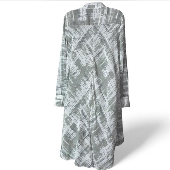 Lisa Rinna Collection Sheer Long Duster Tunic Top - Picture 4 of 11